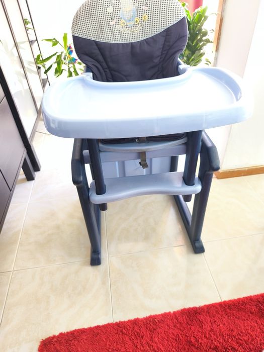 Cadeira de bebê convertível