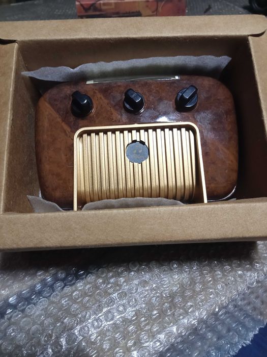 Rádios antigos. Réplicas mini rádios anos 40