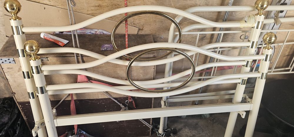 Vendo  cama de  casal