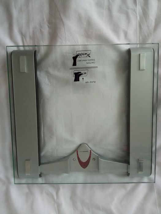 Ваги напольні First 8014