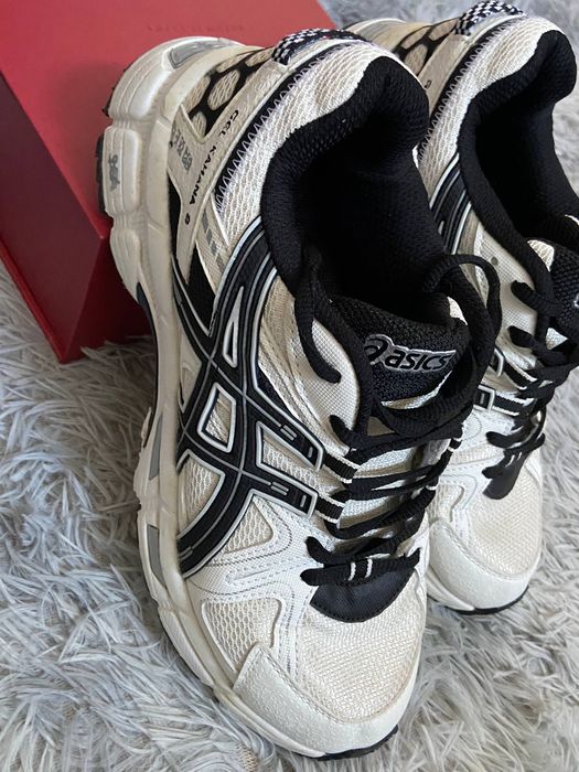 Кроссовки «Asics»