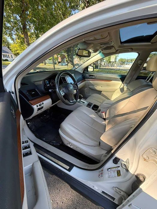 Subaru Outback Limited      2013