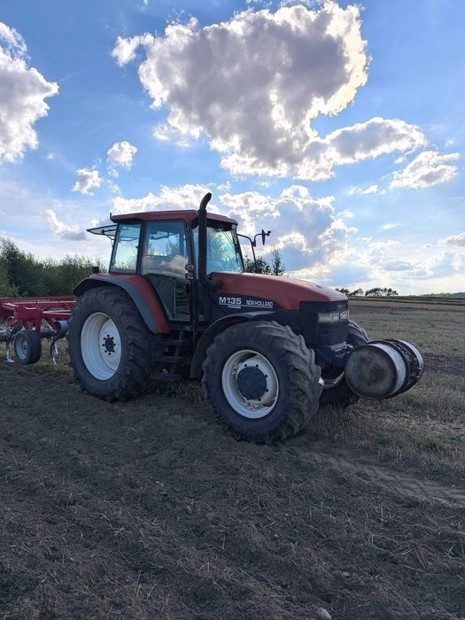 Ciągnik New Holland M135