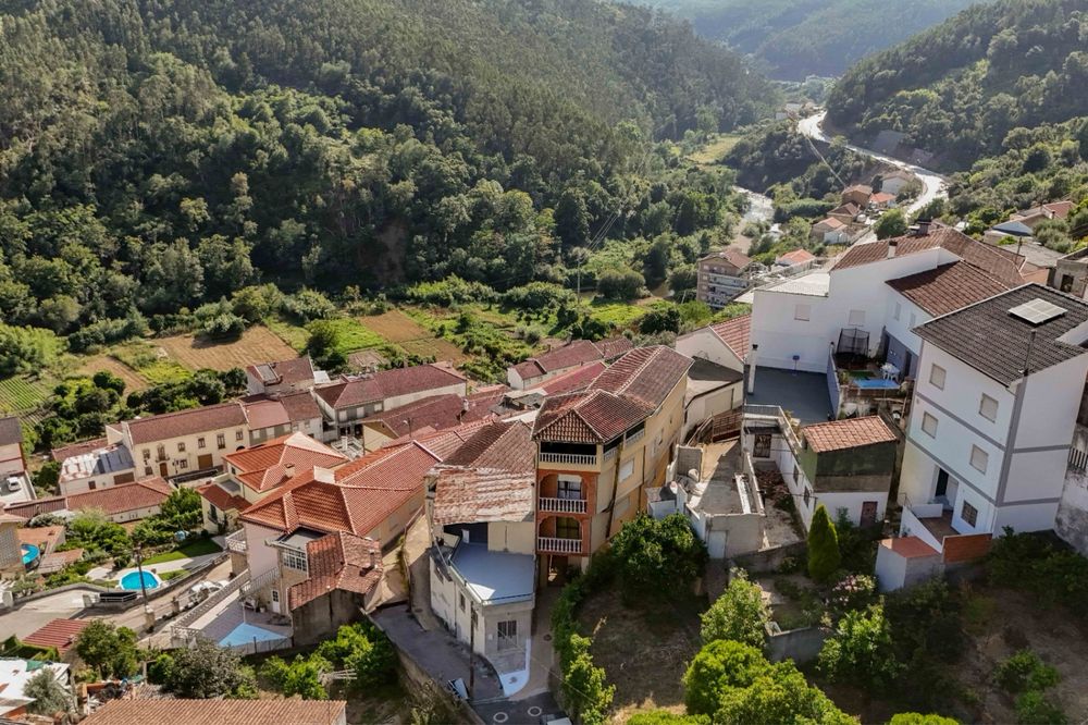 Moradia T4 em Ceira, €150.000