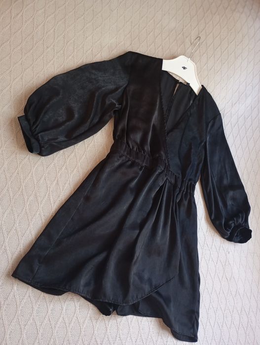 ZARA XS czarny elegancki satynowy kombinezon