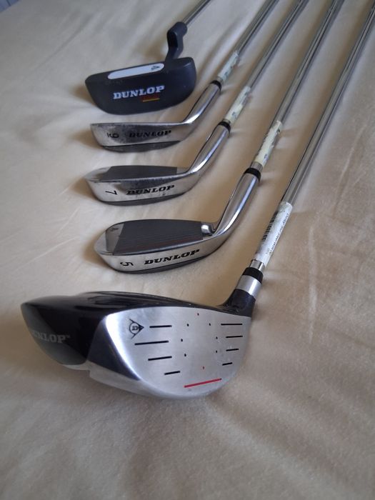 Vende-se conjunto tacos de Golfe