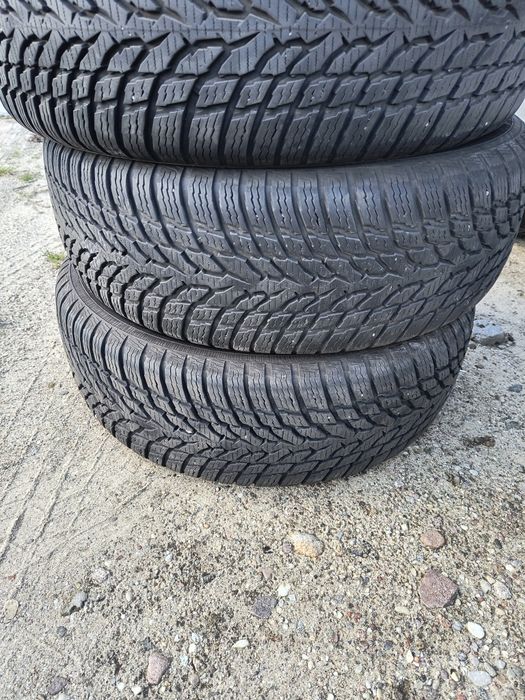 Opony zimowe 205/65/R15