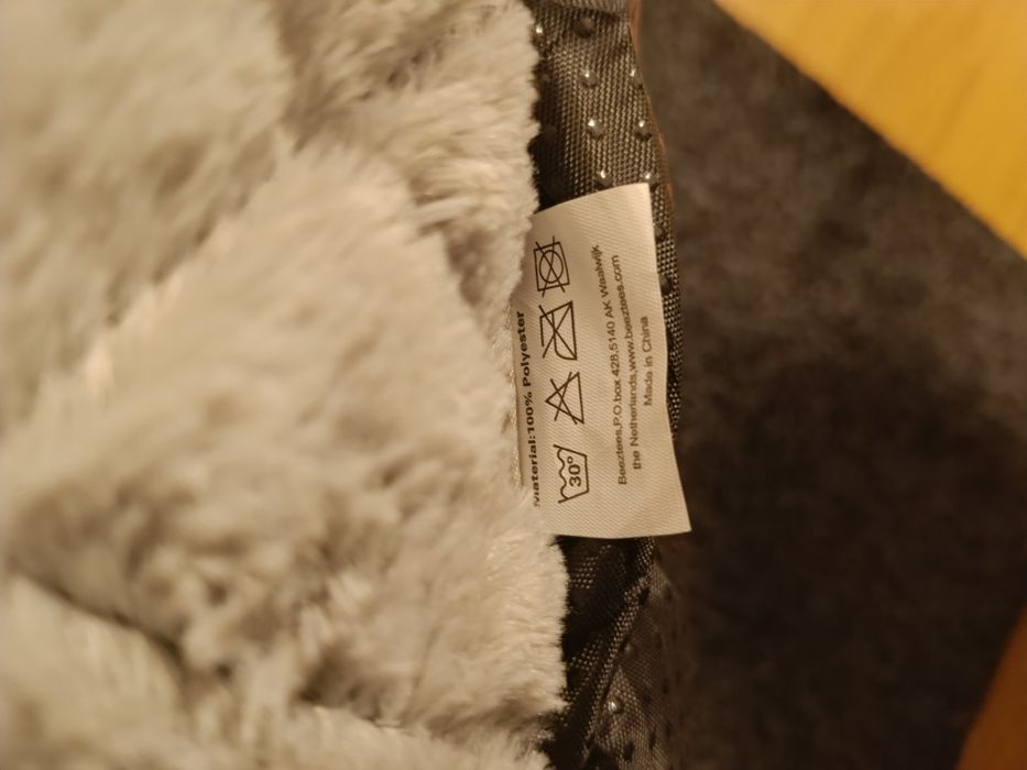 Cama de Gato Cinzenta