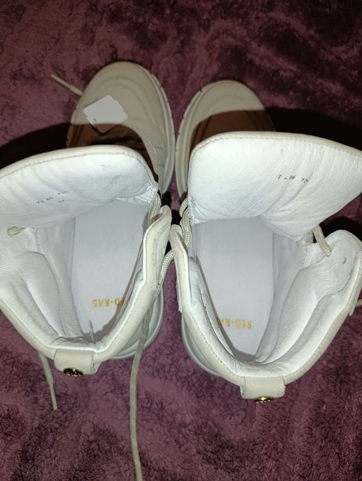 Ботинки женские на шнуровке