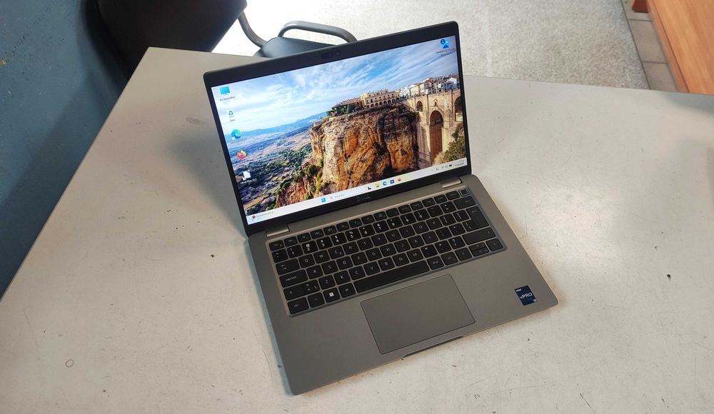 Laptop Dell Latitude 5440 r2023, i5-1345U, 32GB, SSD 1TB NVMe, modem LTE Win 11, 14" FHD