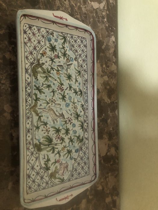 Tabuleiro antigo pintado à mão