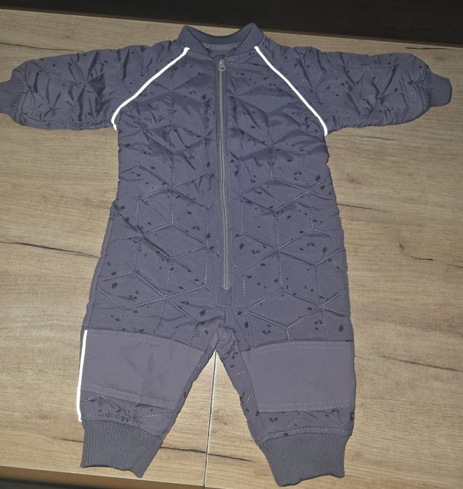 Kombinezon Vrs jak nowy wiosne 74cm