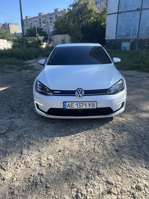 Volkswagen E-Golf 2018