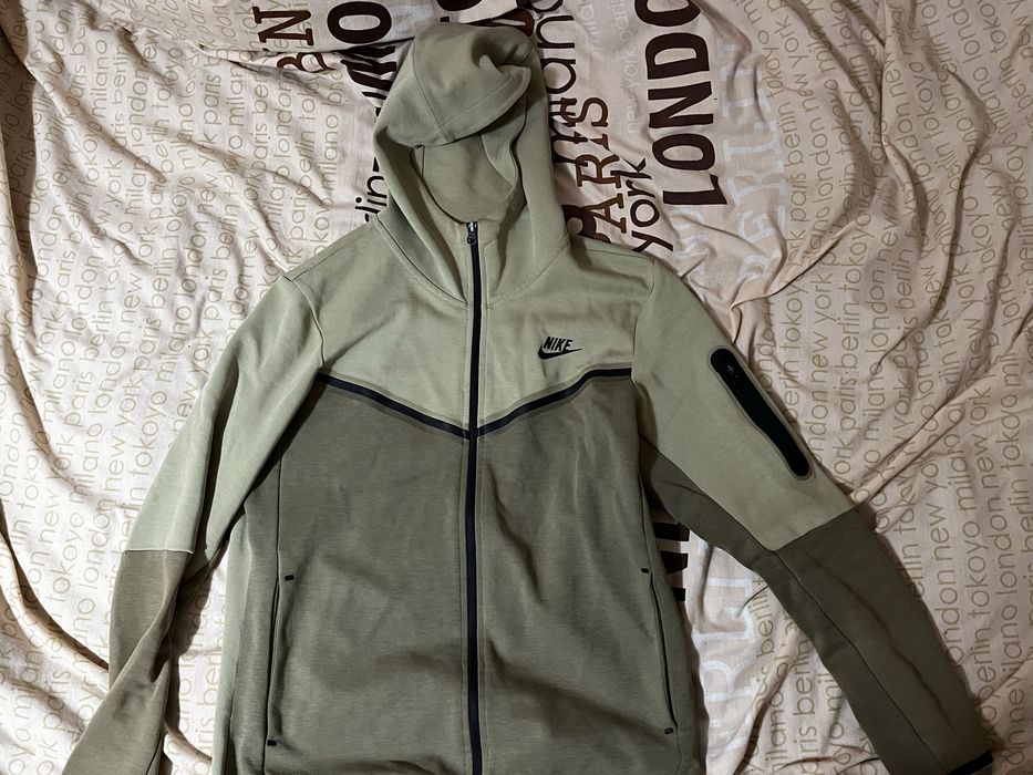 Кофта.       Nike