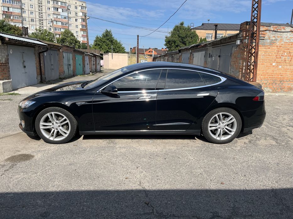 Продам хлооший електромобіль