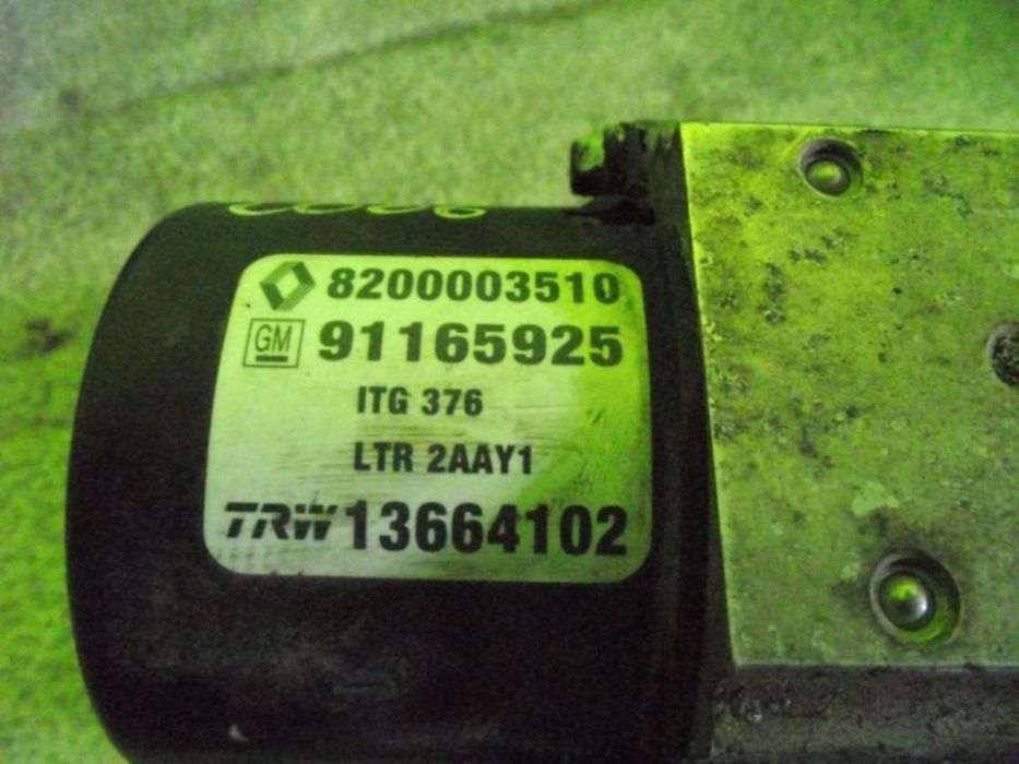 Módulo de Abs Renault Trafic / Opel Vivaro - 2003 / 2006 - MDA99