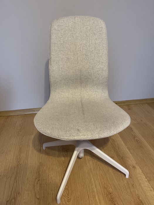 Krzeslo biurowe regulowana wysokosc