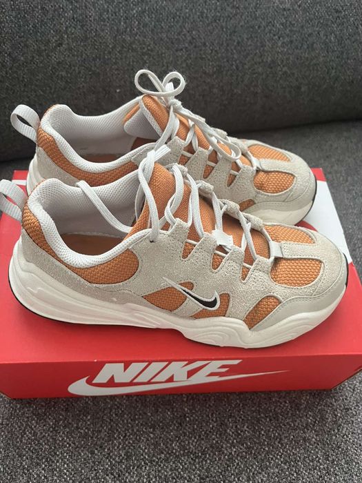 Кросівки Nike Tech Hera