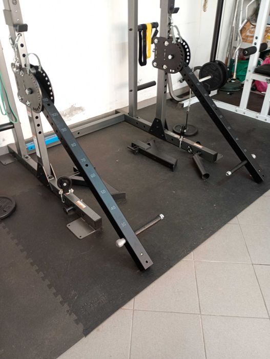 Conjunto musculação (Rack + banco + braços articulados + pesos) *NOVO*