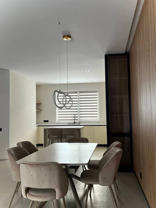 Оренда трикімнатного таунхауса New Village