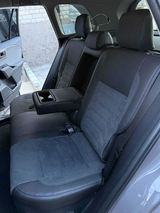 Чохли для для нового Toyota RAV4 VI XA60 2026