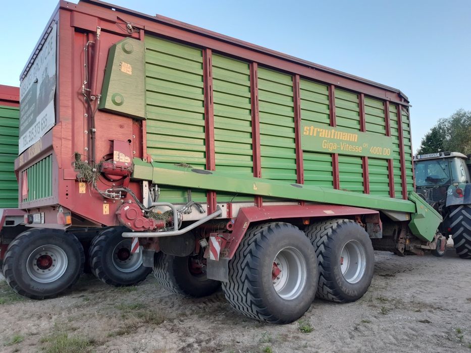 Przyczepa samozbierająca strautmann giga vites4001