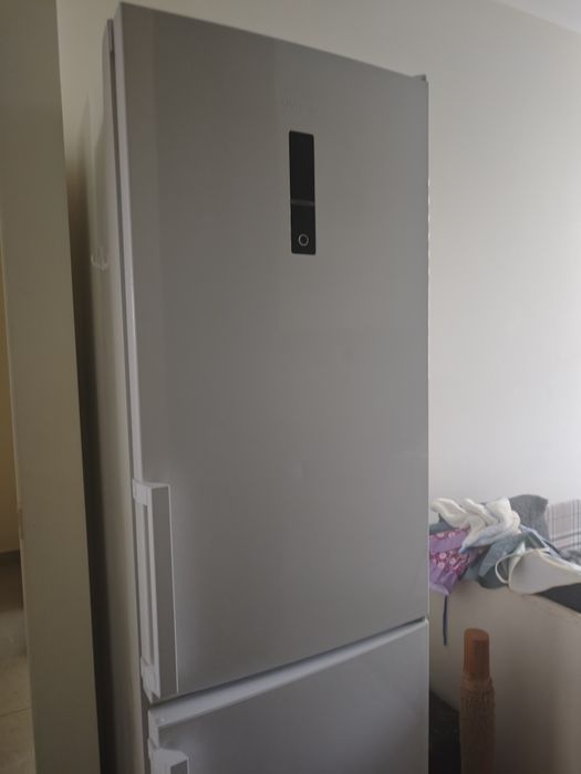 Холодильник двокамерний окремо  стоячий