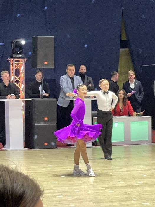 Бальне плаття, бейсік, ювенальная сукня 134-140 см