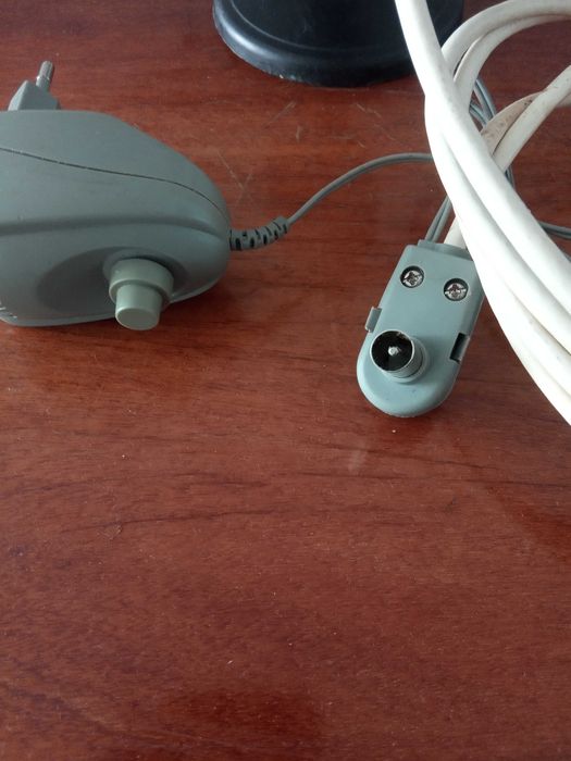 Антена Телевезійна з підсилювачем антена теле антена з усилителем