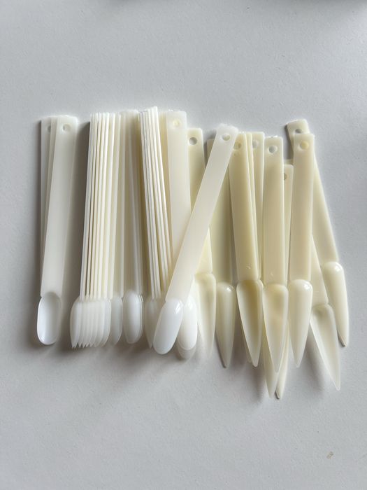 Матеріали для манікюру, ціни в оголошенні