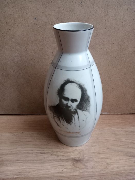 Ваза для квітів з портретом Тарас Шевченко