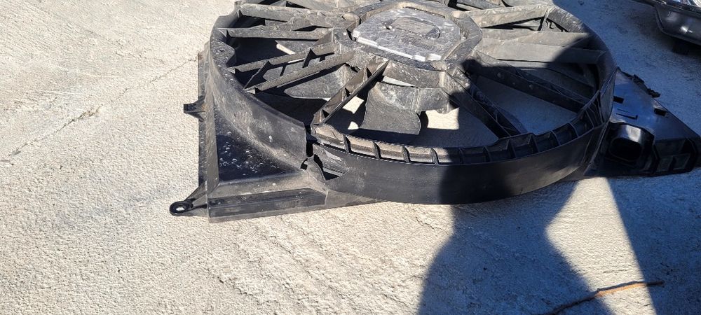 Cześci bmw e90 lift zderzak lampy wentylator