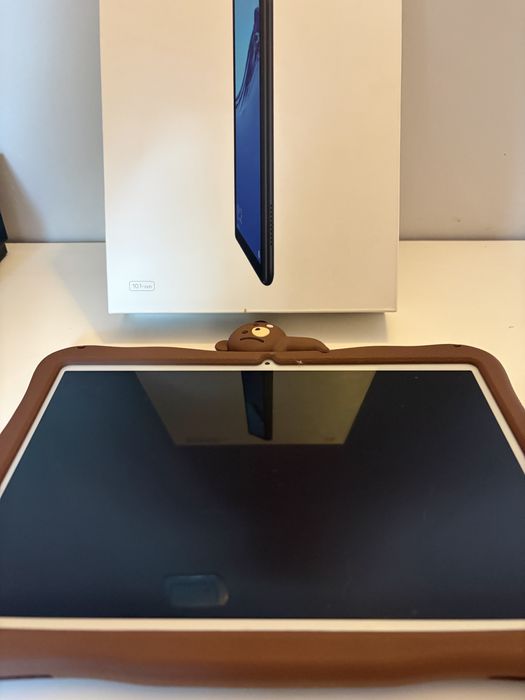 Tablet huawei t5 z etui