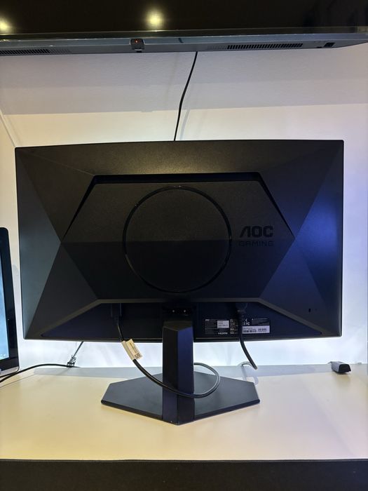 Monitor AOC 280hz 27” 0.3ms