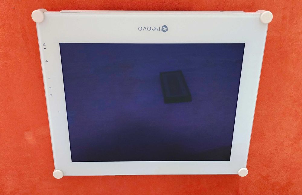 Monitor  neovo x-15av plus kamera