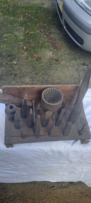 máquina de perfuração mecânica antiga