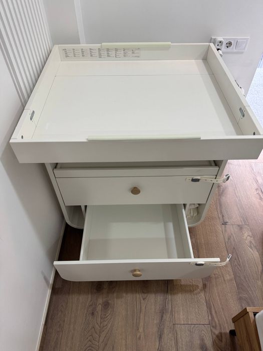 Пеленальний столик IKEA MYLLRA без пошкоджень