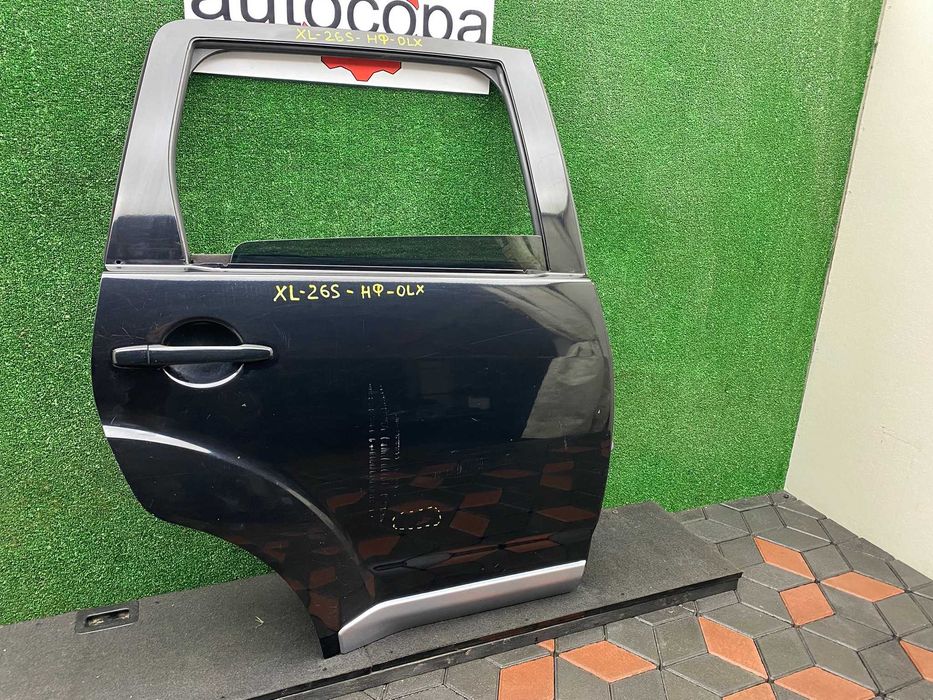 Дверка задня права Mitsubishi Outlander XL