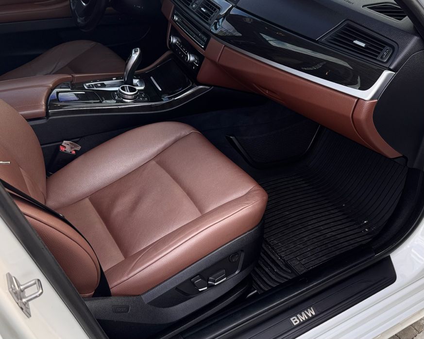 BMW 528i xDrive F10 2011 (245 к.с.)