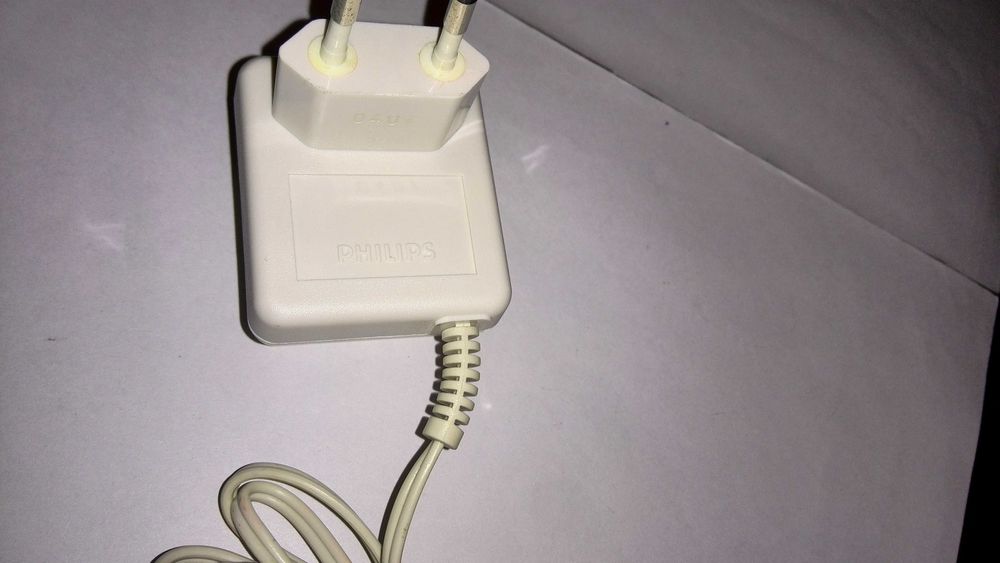 fonte de alimentação, carregador, ac adaptador (philips) pb-0920-dvd