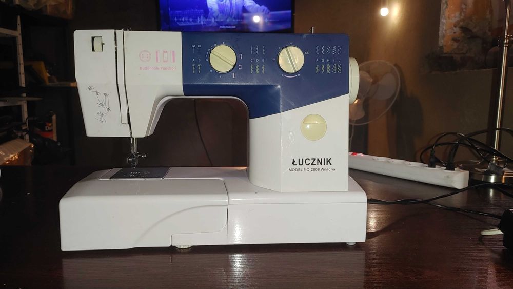 Maszyna do szycia Łucznik 2008 Wiktoria