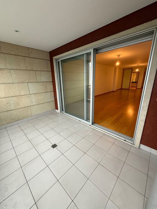 Arrenda-se T3 em Fraião