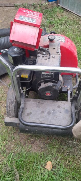 Traktorek husqvarna odkurzacz toro kosiarka wrzecionowa toro  4x4