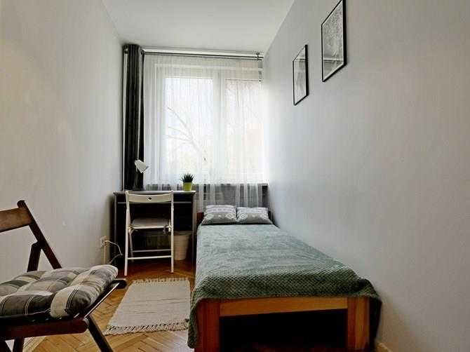 Przytulny pokój niedaleko SWPS - Podskarbińska 10. BRAK PROWIZJI