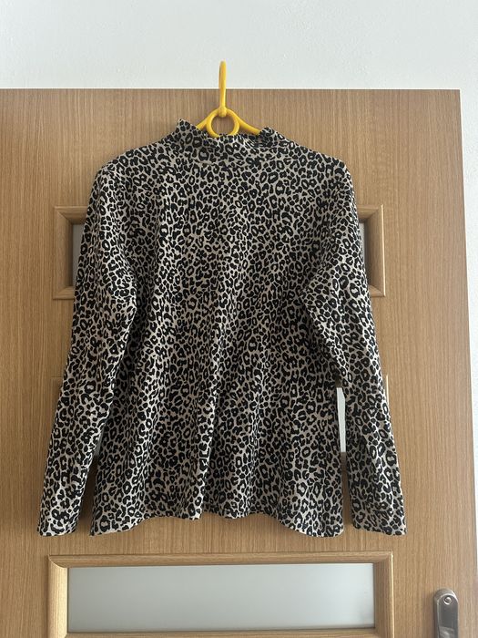 Sweter ze stójką golf panterka M&S