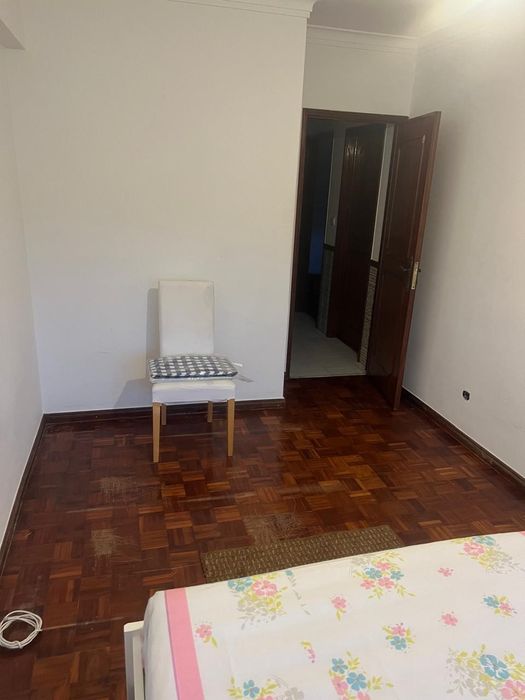 Arrenda-se um quarto mobilado, com tudo incluído em Aguava-Cacém, Casal do Cotão e S.Marcos, Avenida Cidade de Lisboa