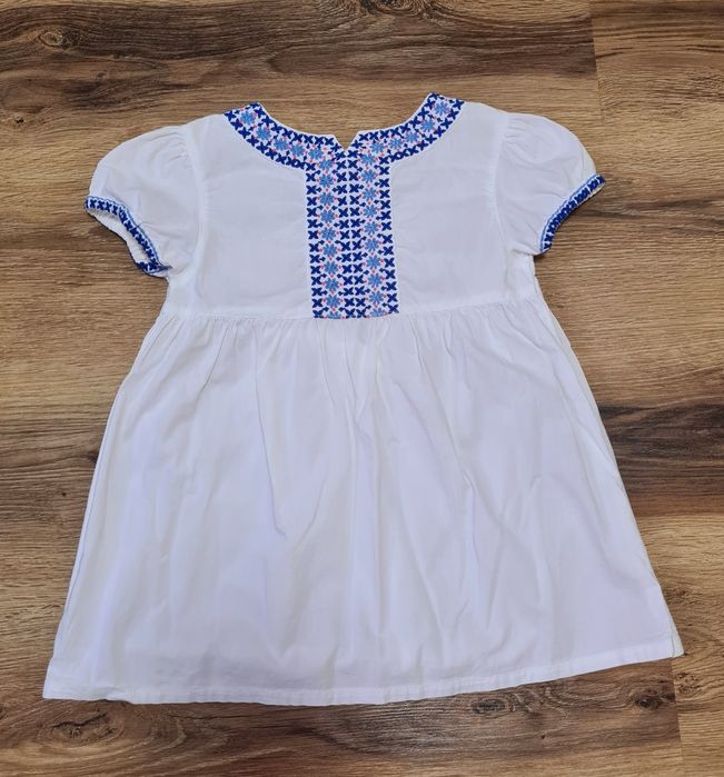 Вишиванка для дівчинки