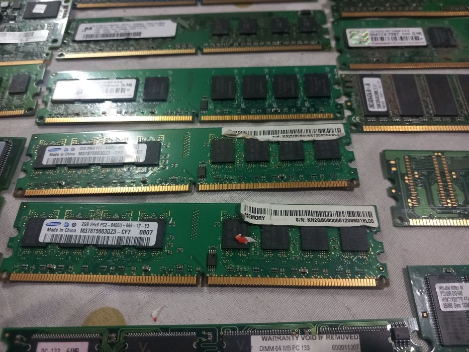 Lote  memórias RAM.