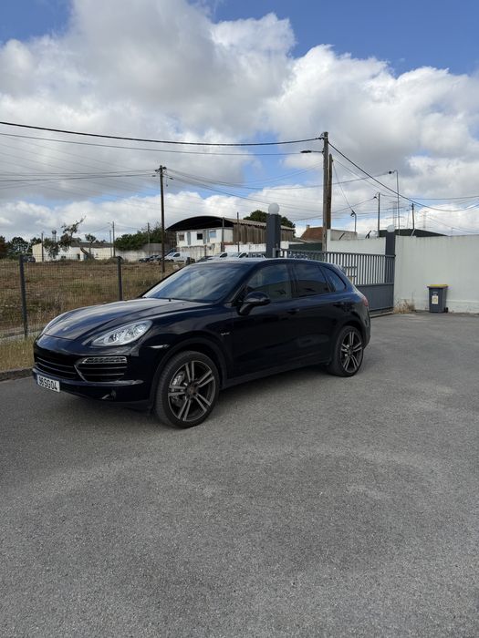 Porsche Cayenne S Hybrid - 150.000 km - Full extras