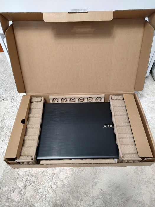 Ігровий ноутбук Acer f 17/i7-7500U/nVidia GeForce GTX 950M, 4 ГБ